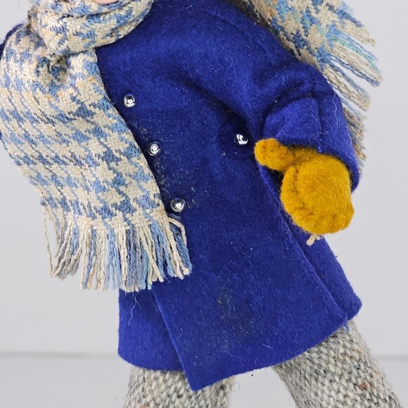 Simpich Christmas Character Doll Boy Throwing Snowball 1992 - Picture 9 of 10